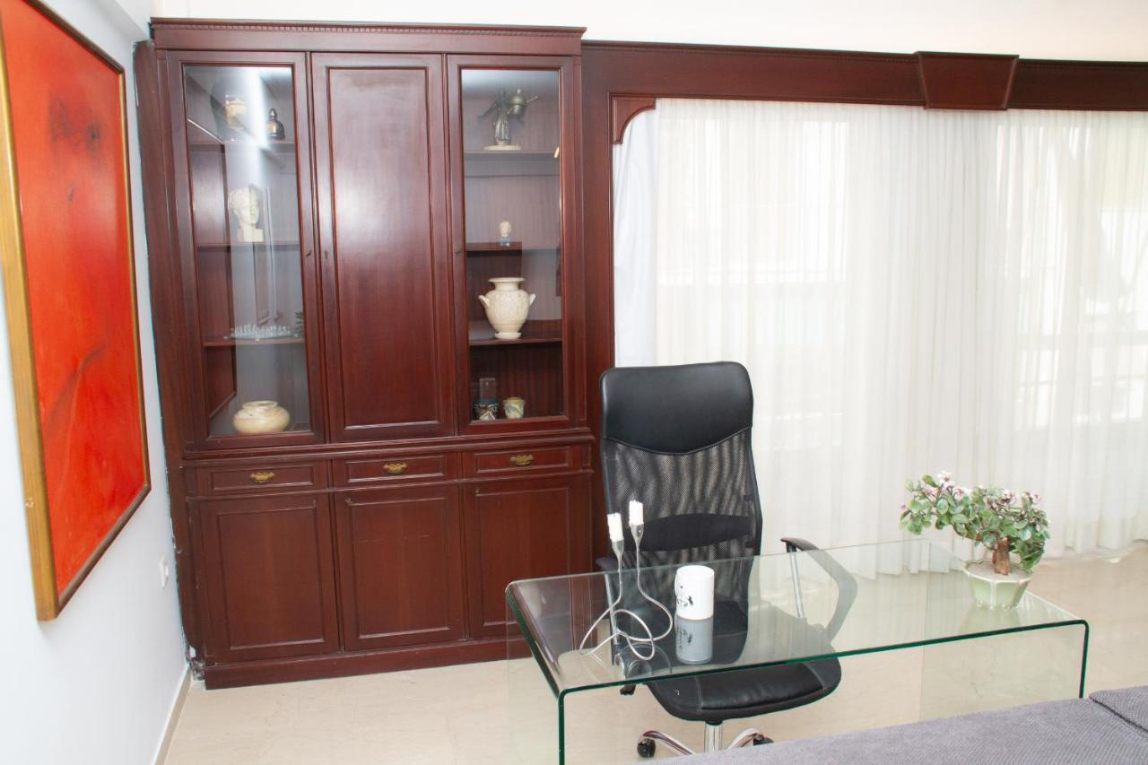 Acropolis Luxurious Legacy Apartment