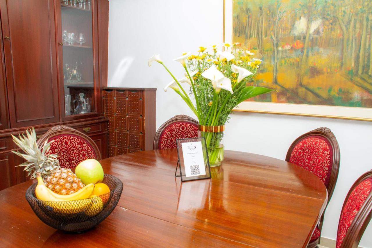 Acropolis Luxurious Legacy Apartment